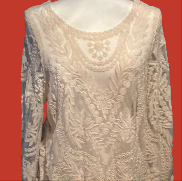 ULTRA PINK Women’s Lace Top - Picture 2 of 5